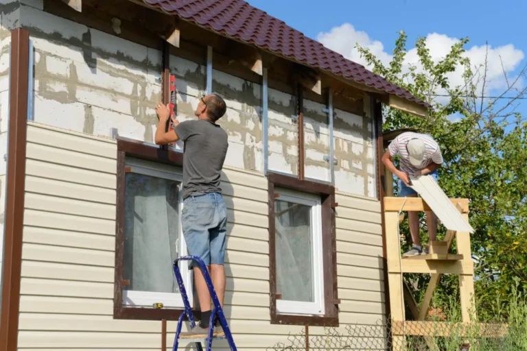 How to Reduce Home Siding Expenses: A Professional Strategy
